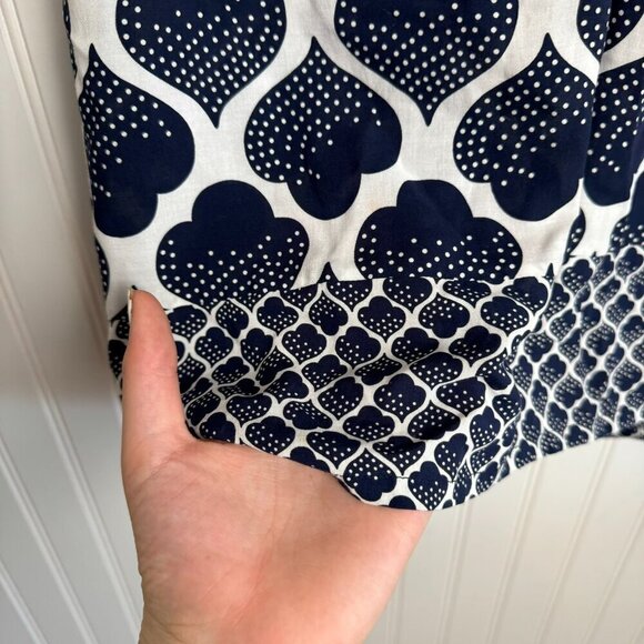 Boden Navy and White Sleeveless Blouse - Picture 2 of 6